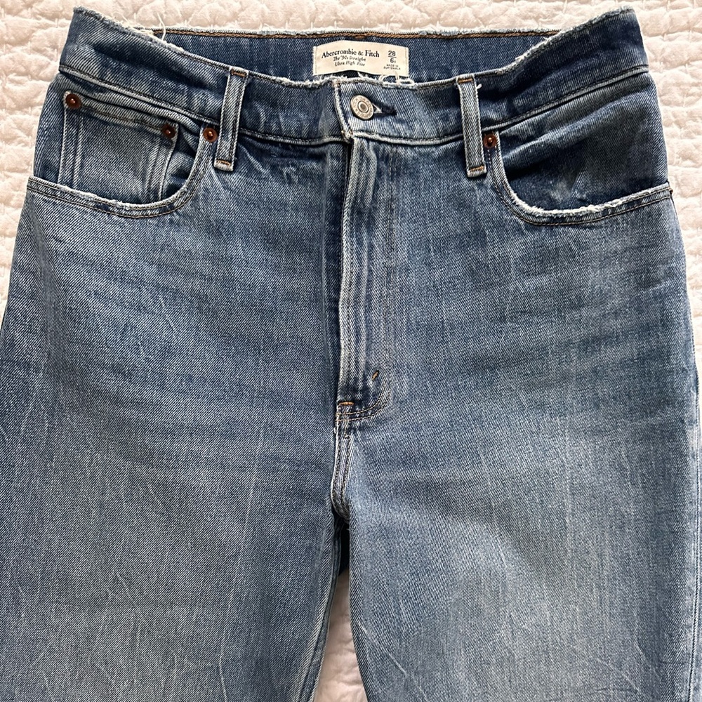 **Like New** Abercrombie Denim Jeans
